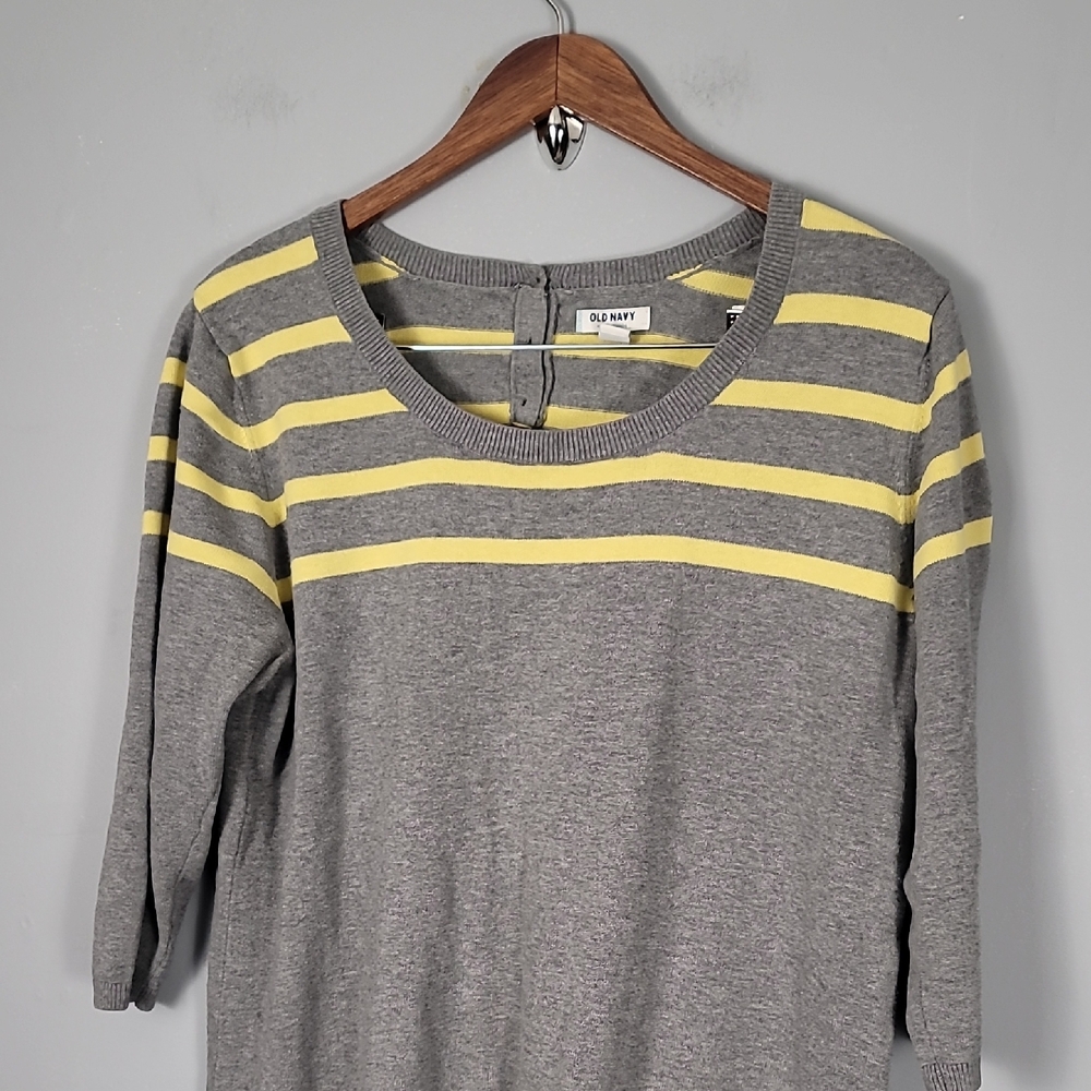 Old Navy Gray and Yellow Fitted Ribbed 3/4 Sleeve Sweater Dress